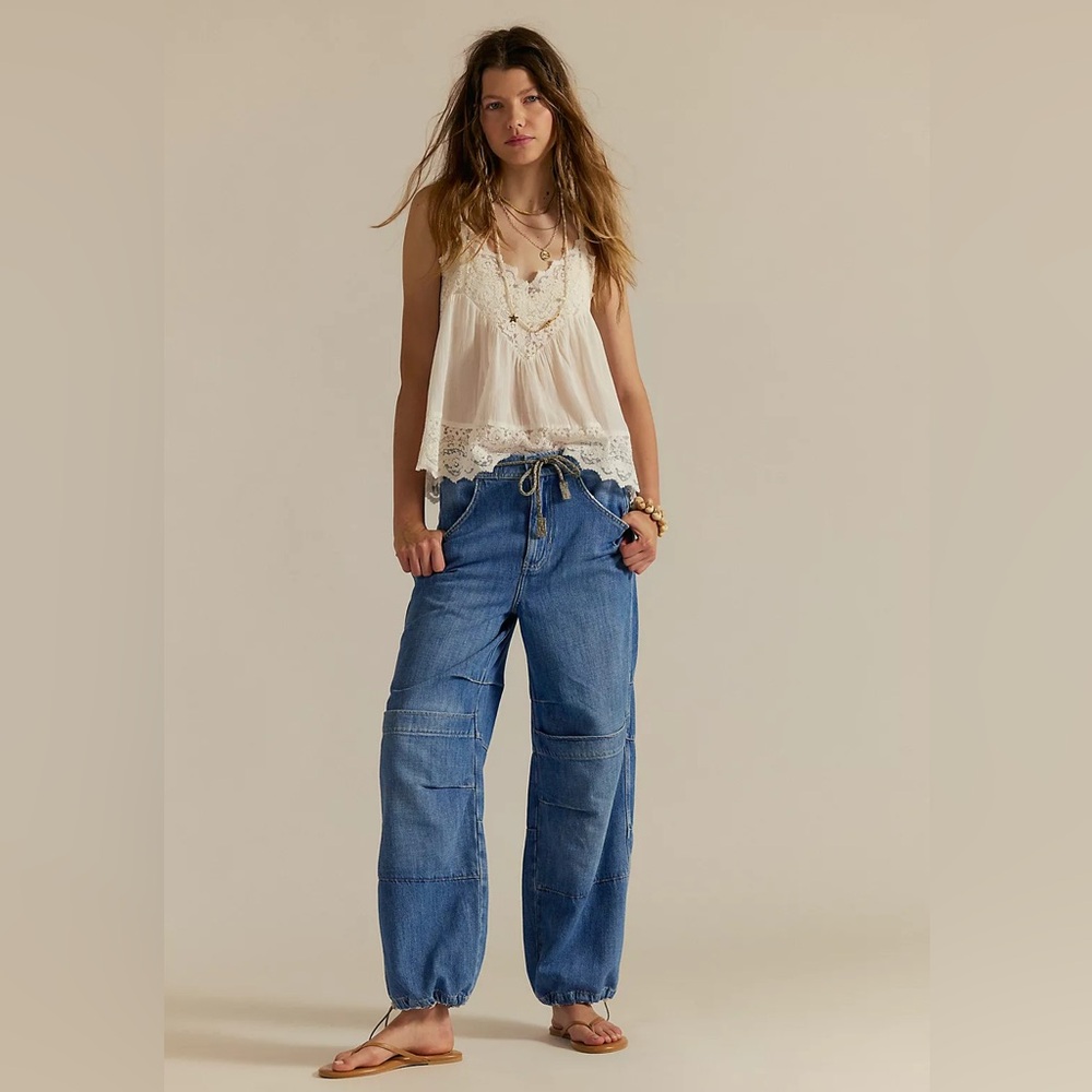 NWOT We The Free Logan Cinched Cargo Jeans